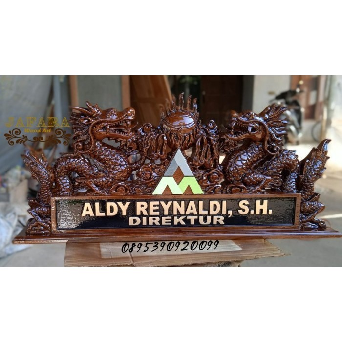 

papan nama meja kantor ukir kayu jati patung naga logo custom KD34534