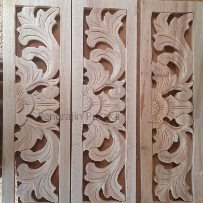 dekorasi dinding kepingan loster 12x40 ornamne ukir tempel PP66