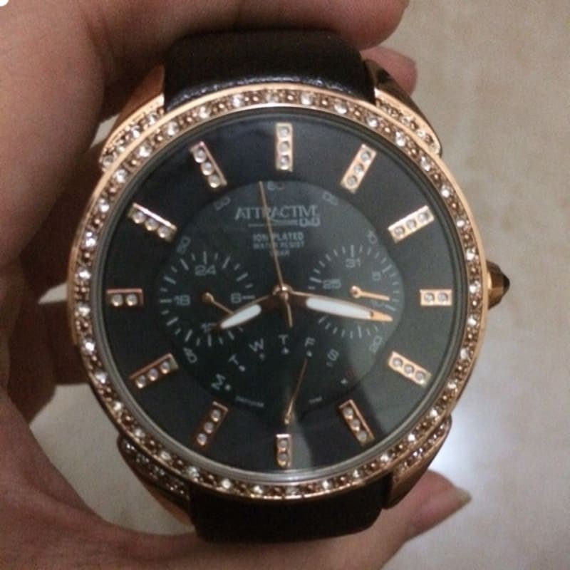 Q&Q QnQ qq attractive multifunction