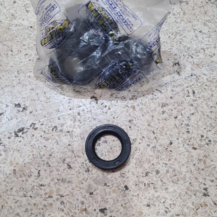 Seal Buntut Gardan Peugeot 505