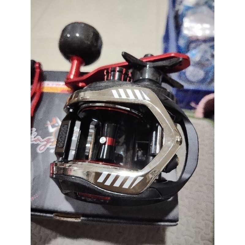 Reel daido king predator 400 L baitcasting type overhead jigging XL