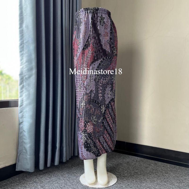 Meidinastore - Rok Plisket Batik Prada