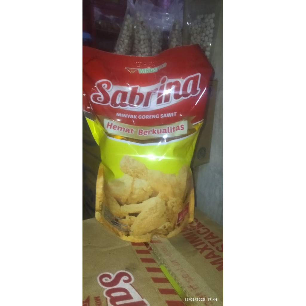 

Sabrina minyak goreng kemasan 2 liter