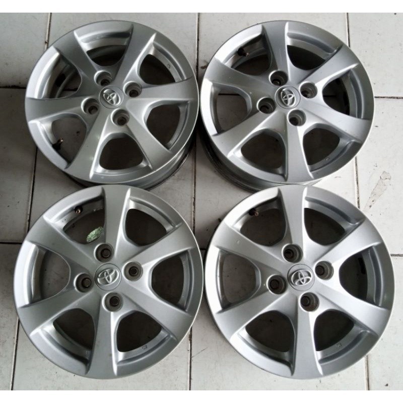 Velg Mobil Bekas OEM Copotan Toyota Agya Ayla Ring 14x5 Pcd 4x100 silver Buat Vios sigra Calya
