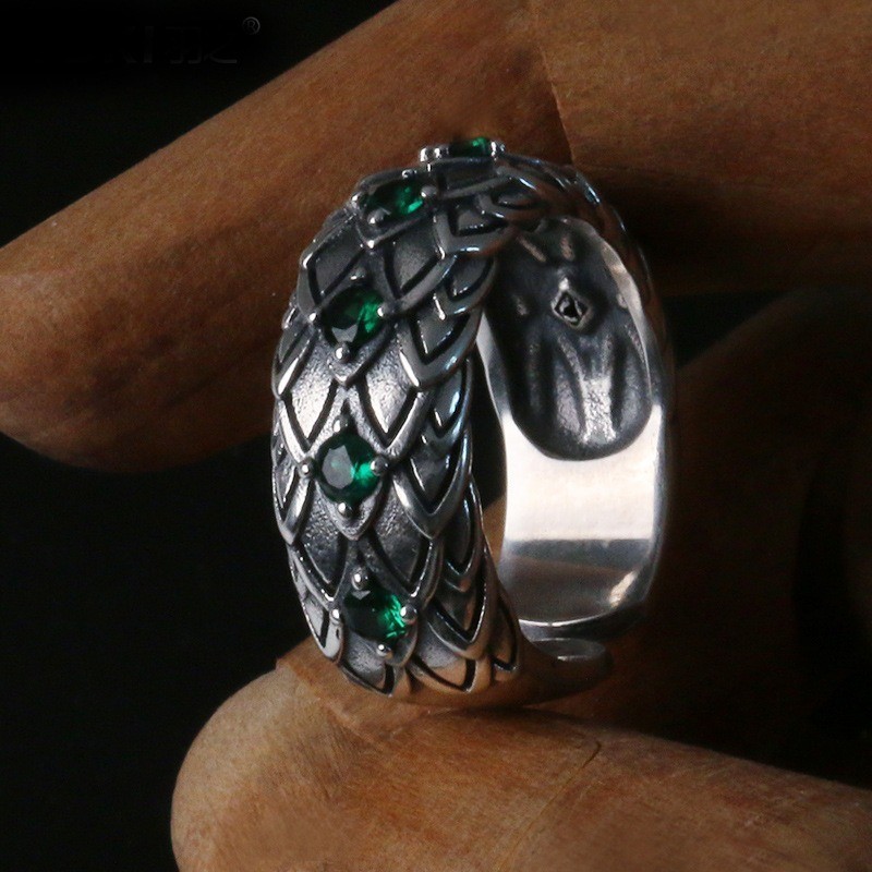 Cincin Retro Green Crystal Snake Pattern Domineering [Adjustable]