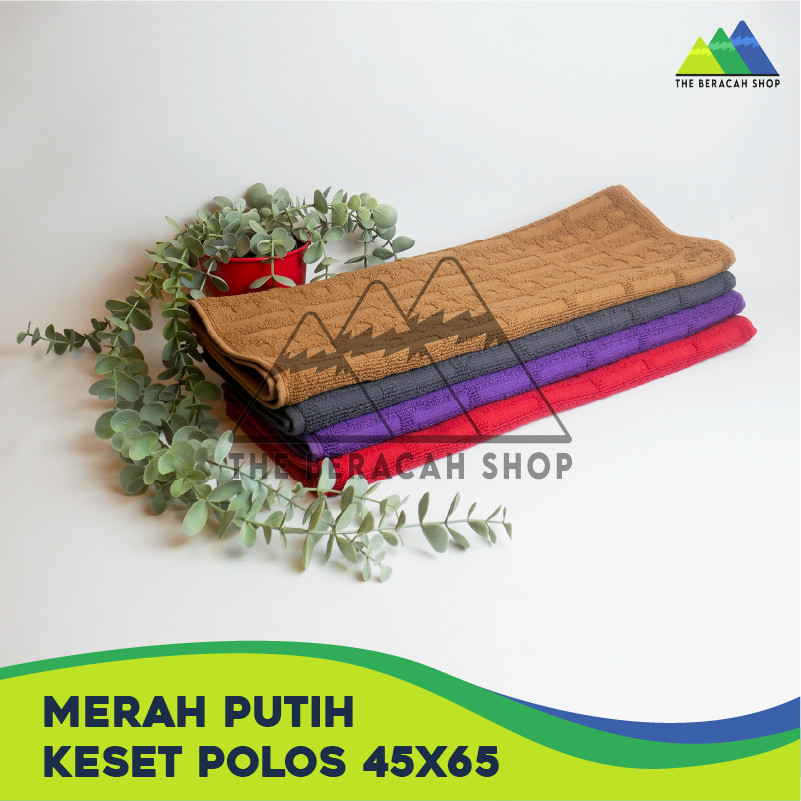 Keset Handuk Tebal Serap Air Merah Putih Motif Kotak Kecil Emboss Warna Random Ukuran 45X65