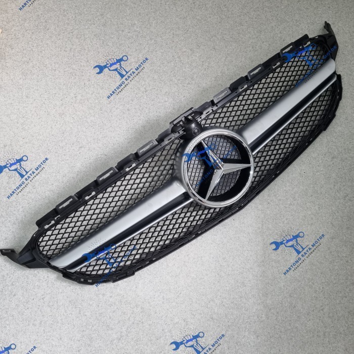 Grill Mercedes Benz AMG W205 C300 C250 C200 15-18 Grill Model AMG - Chrome