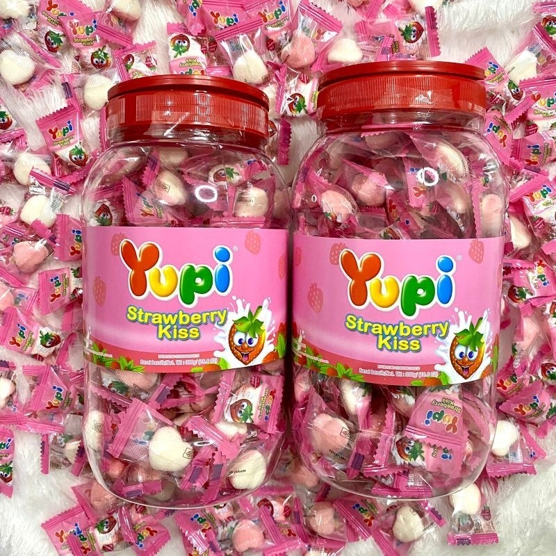 

YUPI KISS TOPLES ISI 125 PCS // PERMEN YUPI RASA STRAWBERRY TOPLES 300GR