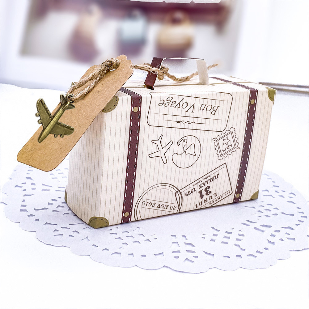 

50pcs Creative Mini Suitcase Candy Box Candy Packaging Carton Wedding Gift Box Event Party Supplies Wedding favors with Card