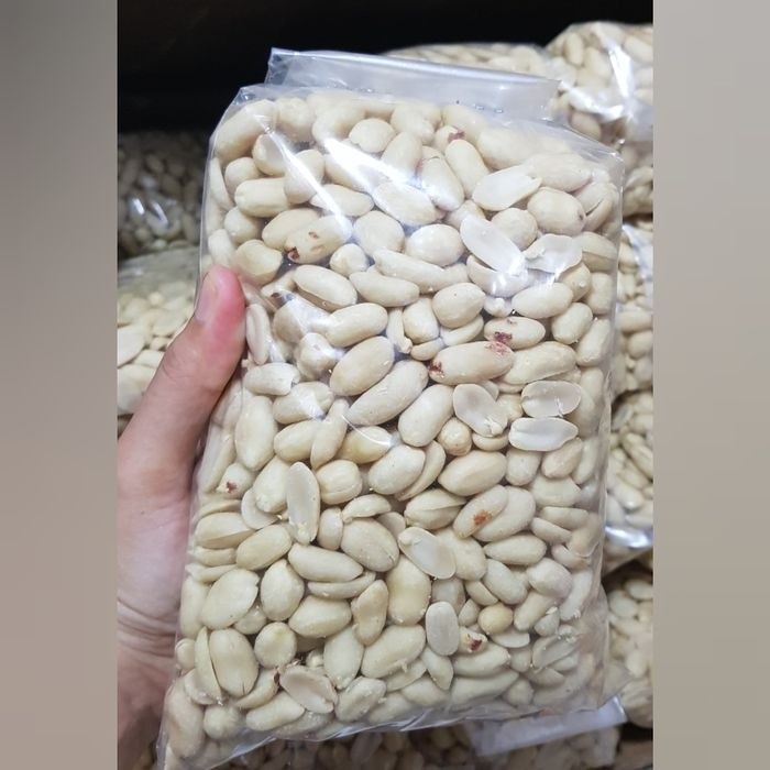 

Termurah!! Kacang Kupas 1/4KG