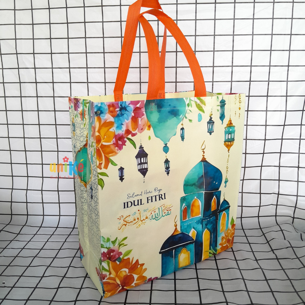 

Tas Hampers Idul Fitri Premium 35x15x38 Goodie Bag Hampers Lebaran Anti Air JUMBO