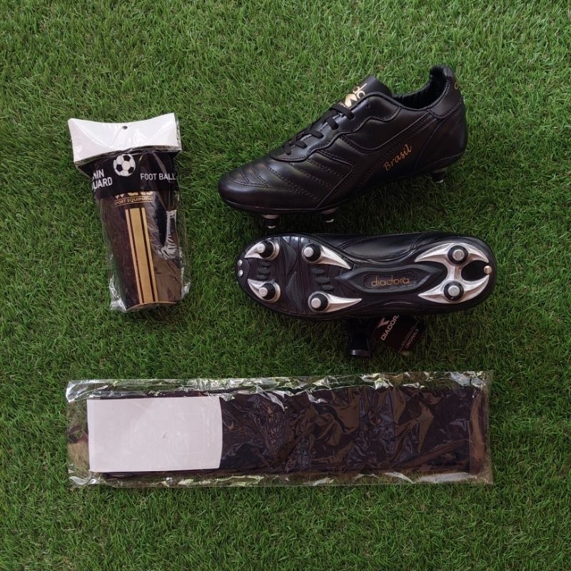 Sepatu specs keren- Paket sepatu bola KULIT murah