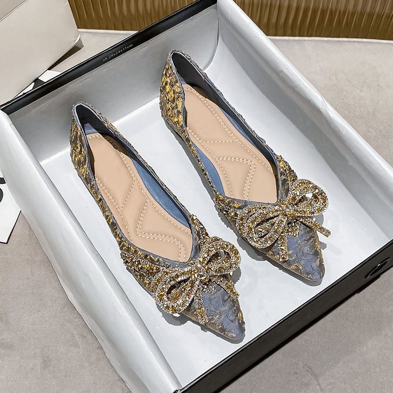 Pointed single shoes for women's new small fragrant style flat shoes, autumn ladle shoes, boat shoes