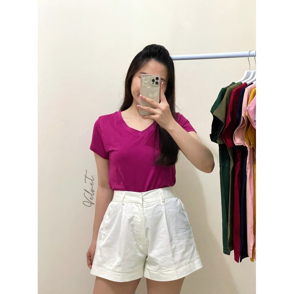 Velvet Clothing - Kaos Vneck Wanita / Kaos V neck polos  - Hitam