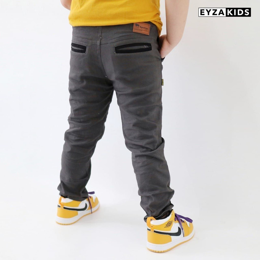 9215 Chinos Marsel by Eyza Kids