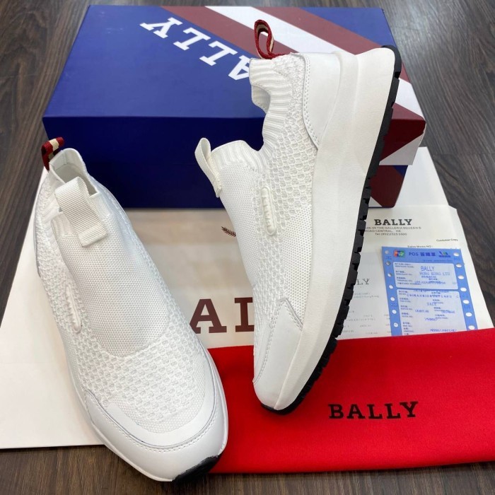 SEPATU SNEAKERS PRIA SLIP ON BRANDED IMPORT / SEPATU SLIP ON SNEAKERS PRIA CASUAL