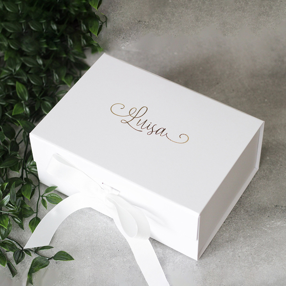 

Personalized Luxury White/Black/Pink Gift Box Bridal Party Bridesmaid Proposal Box with Ribbon Custom Name and Role Keepsake Box