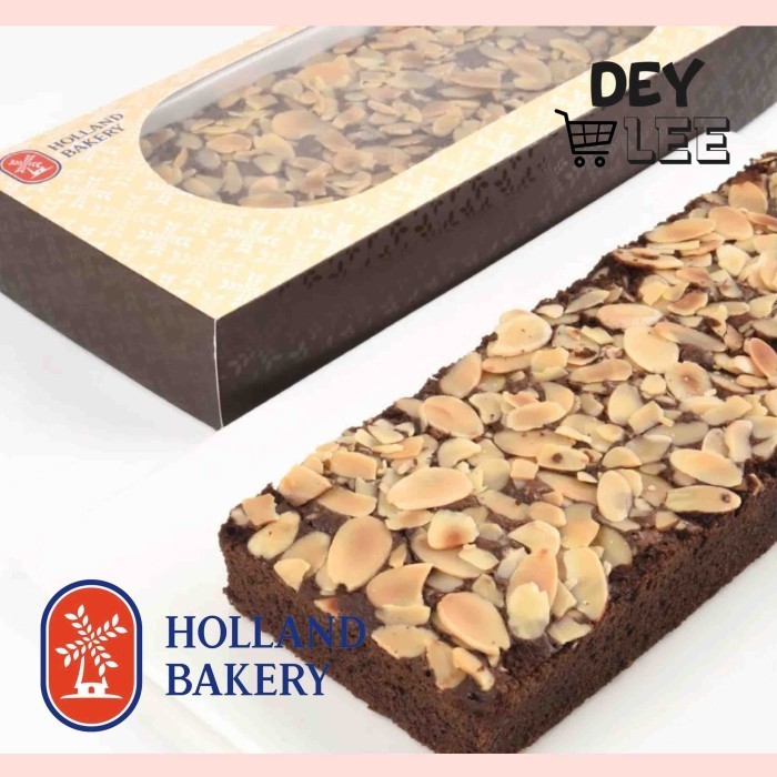 

HOLLAND BAKERY Brownies Panggang Almond Keju Bandung