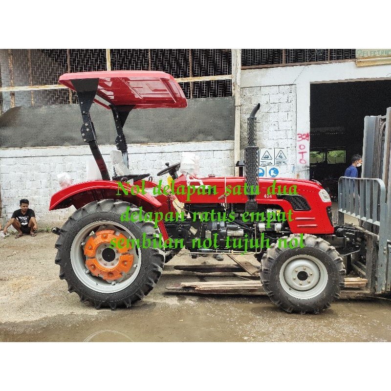 Mesin Traktor 25 HP Roda 4 / Jual Traktor 4 WD / Mesin Traktor 25 HP Untuk Lahan Basah dan Kering