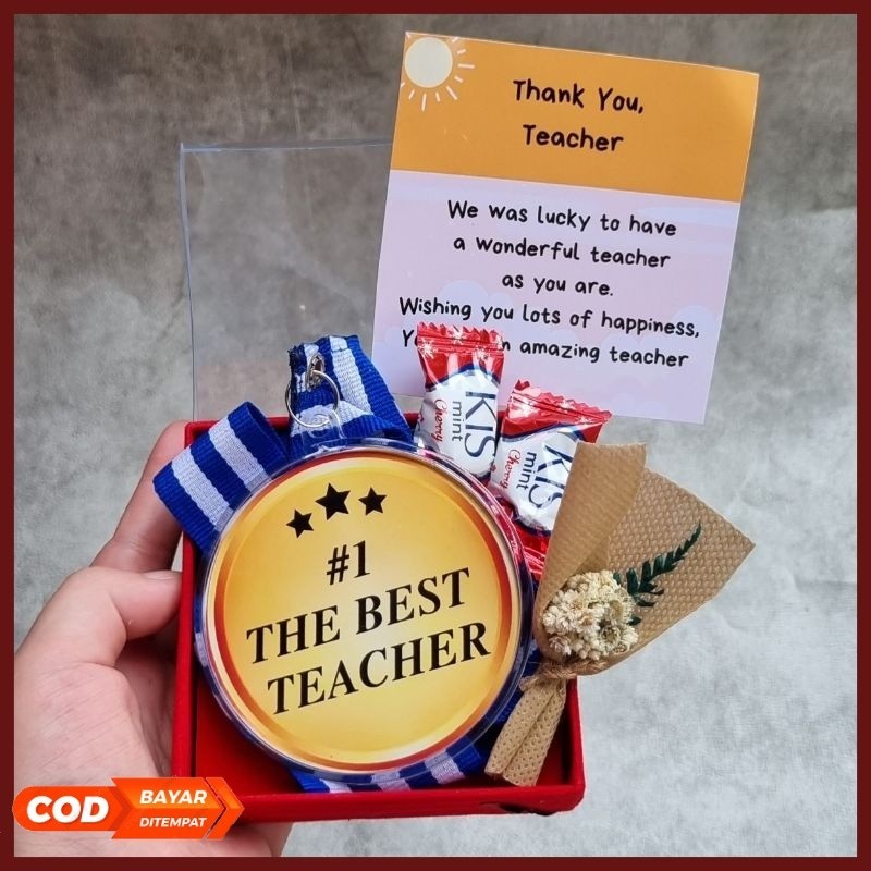 

hampers guru / kado guru / medali guru