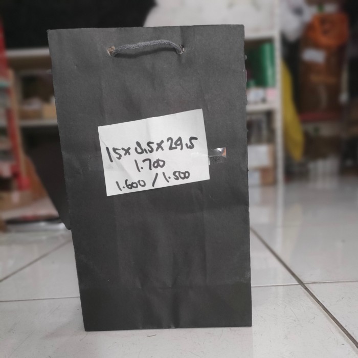 

Paper bag HITAM 15x8,5x24,5 / Tas kertas belanja/ Kantong Souvenir