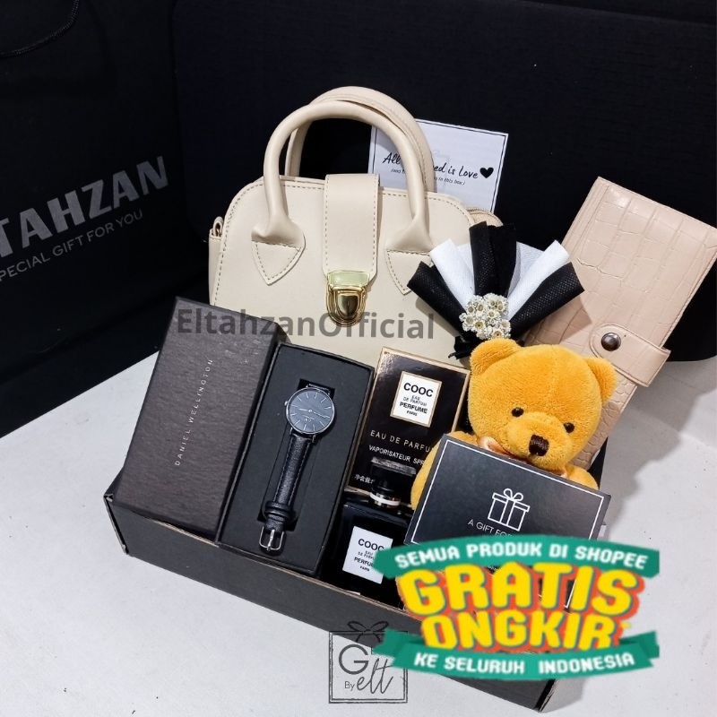 

HAMPERS KADO CEWEK ULANG TAHUN GIFT BOX WISUDA HADIAH ANNYVERSARY/ hitam putih pink polos