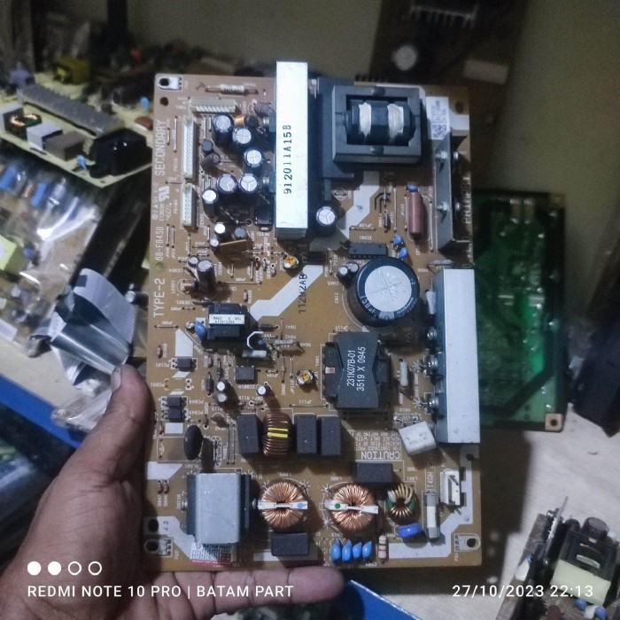 PSU REGULATOR power SUPPLY board TV LCD TOSHIBA 32AV550 - 32AV550E - 32AV600E - 32AV600 E - 32AV601E