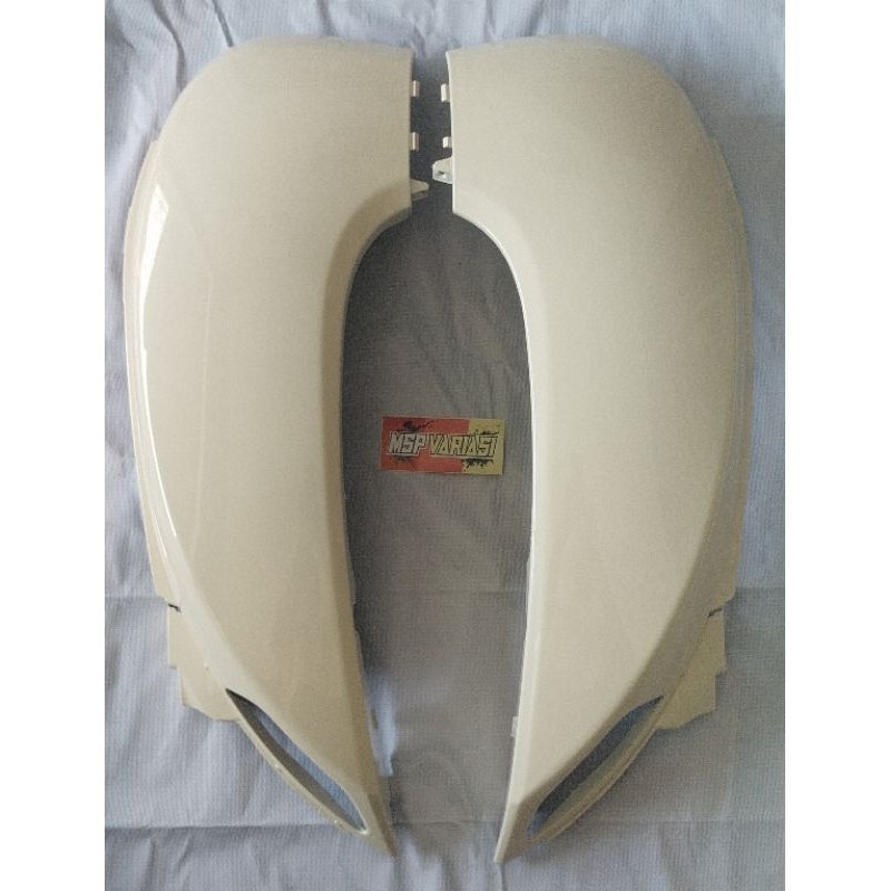 83500-K16-900PMC & 83600-K16-900PMC Cover Body R/L Kanan Kiri Scoopy FI - Cream Merk WIN