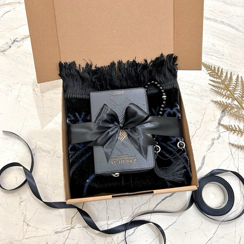 

Hampers Sajadah Kado Ulang Tahun Kado Cowok Santri Hampers Lebaran Kado Wedding/ langsung proses