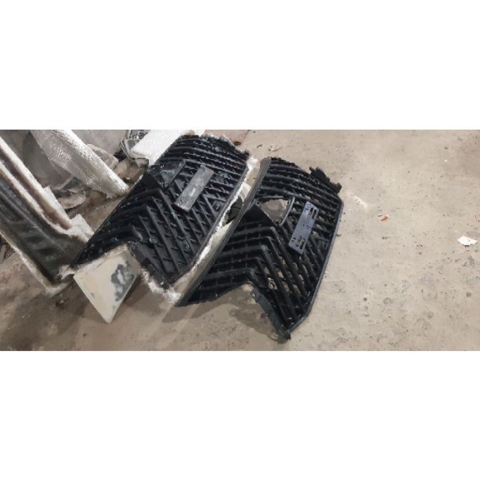 Grill Pajero Sport 2021 lha yo