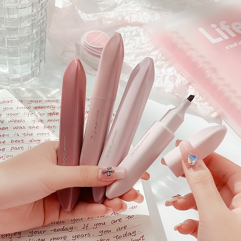 

4pcs 4mm Kreatif Berbentuk Stabilo Siswa Portabel Penanda Warna Cahaya
