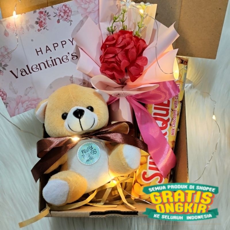 

Kado hampers part C coklat bear buket led/ keluarga oleh oleh
