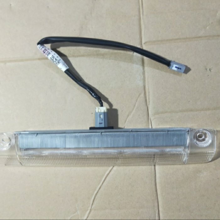 lampu spoiler innova reborn LED original