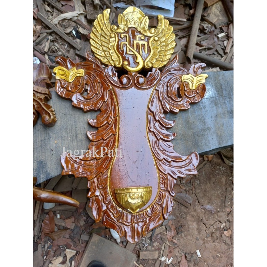 blawong kamarogan sungggingan emas logo keraton jogja isi 1 keris bk m