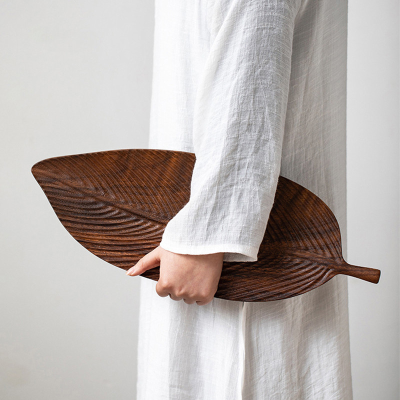 Black Walnut Leaf Shaped Tray Japanese Style Dessert Plate Handmade American Style Wooden Fruit Tray