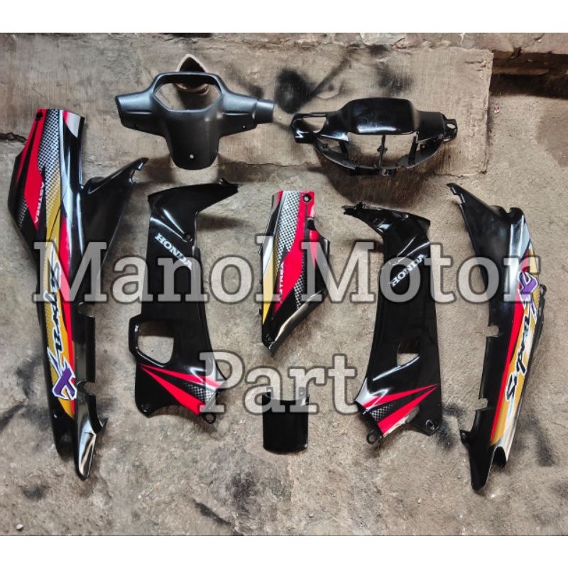 Body Supra X lama tahun2002 set sayap dalam+batok depan belakang pluss striping