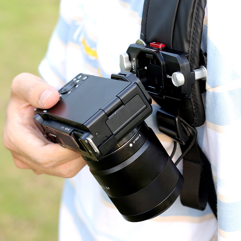 

Ulanzi CLAW Camera Backpack Mount for Sony Canon Nikon Quick Release Instal Mount Bracket Camera Shoulder Strap Belt Clamp