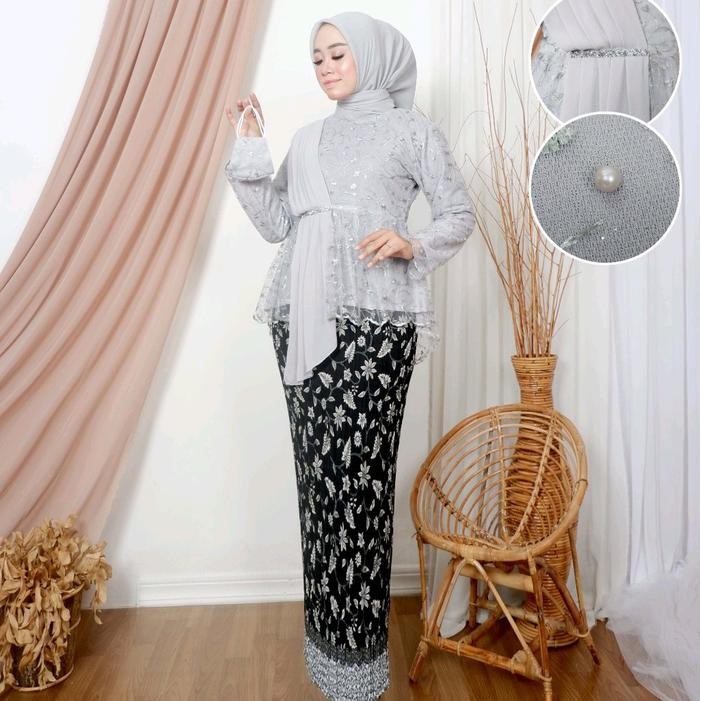 Setelan Baju Kebaya Aurora Selendang Mutiara Set Rok Plisket Batik Couple Kemeja Batik Pria Motif Me