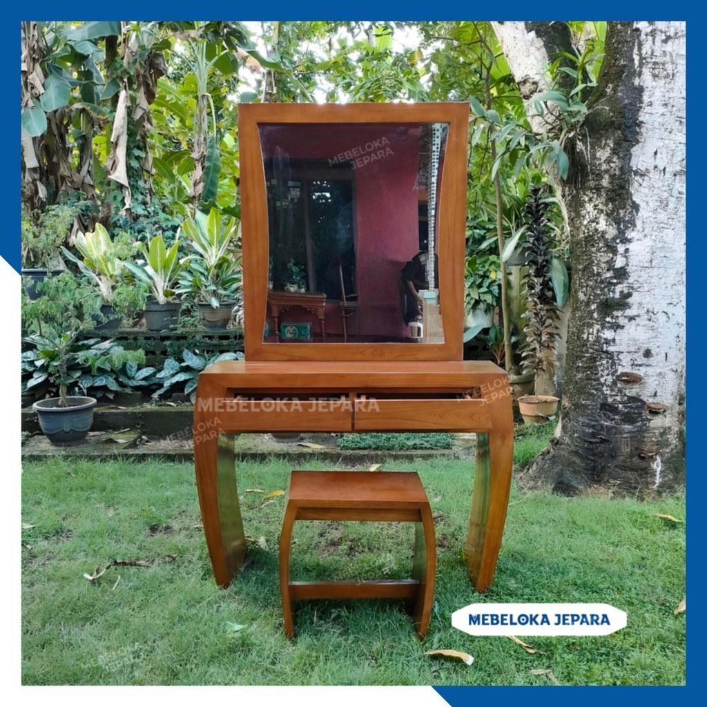 Meja rias kayu jati minimalis lengkung. Tolet meja rias kayu jati