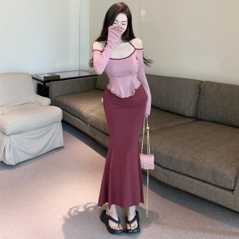 Satu Set Atasan Sabrina Lengan Panjang Pink dan Rok Maxi Duyung Merah Tua Dress Elegant