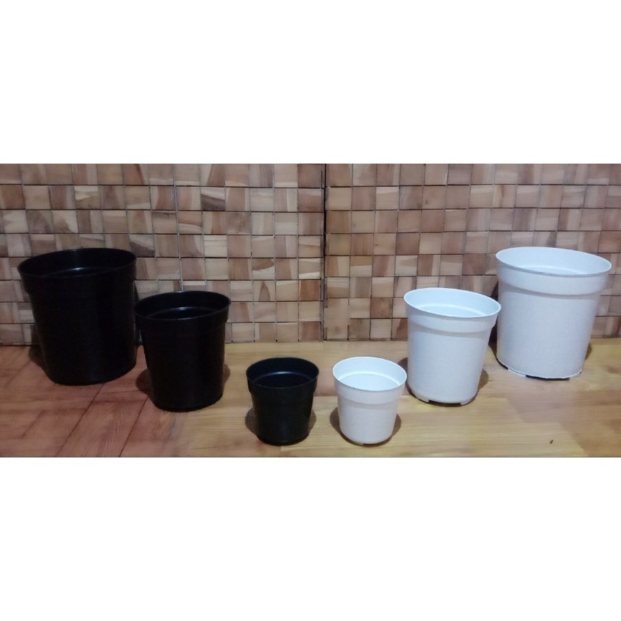 GBL SV Pot Tanaman Hias Tinggi Ukuran 18 Hitam Putih Bahan Plastik Tebal
