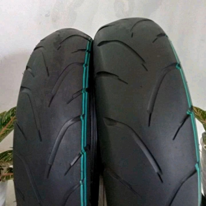 sepasang ban motor nmax