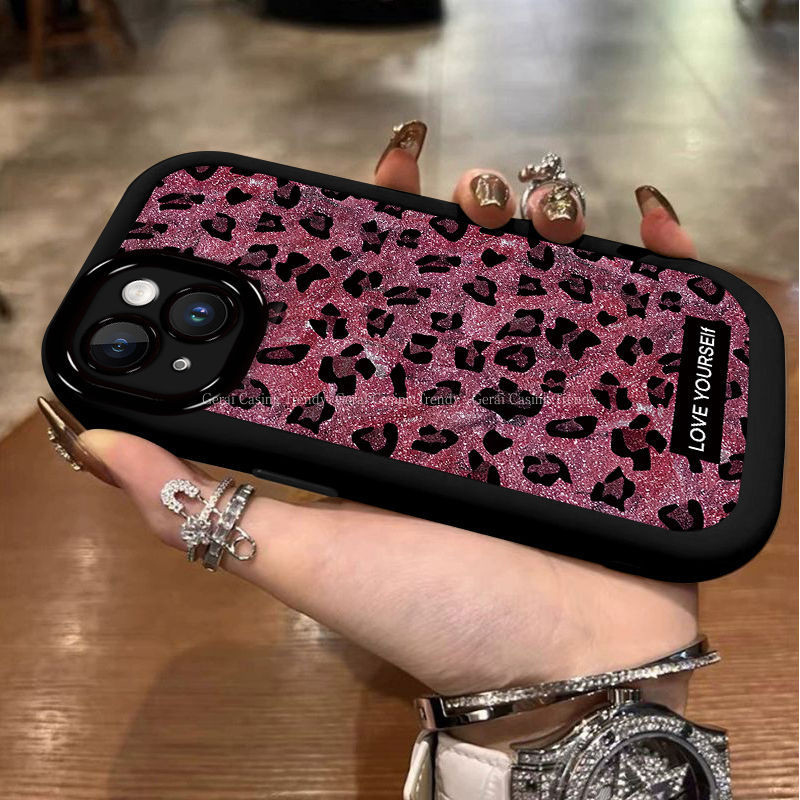 Casing ponsel cair silikon penuh dengan motif macan tutul berwarna merah muda kristalCasing iPhone P