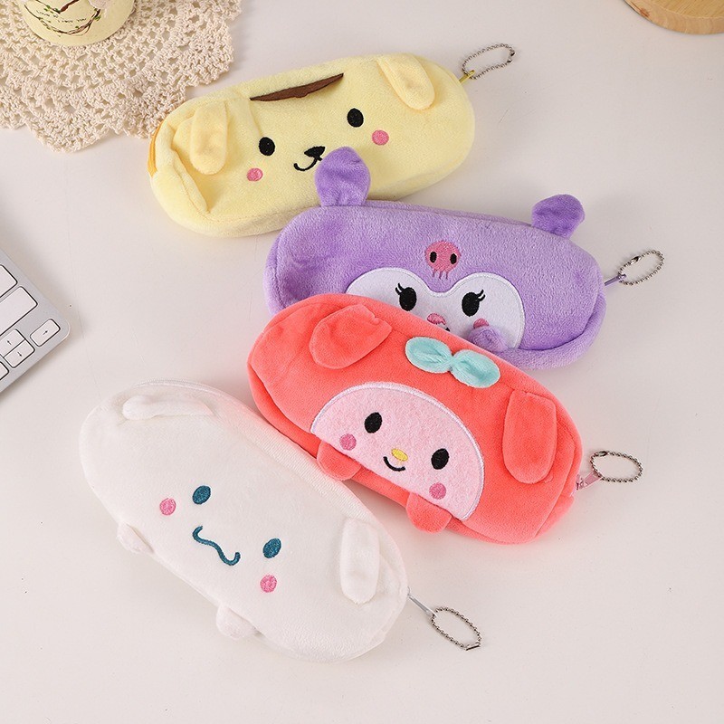 

KOTAK PENSIL TANGAN TELINGA SANRIO BULU HALUS / FASHION / LUCU / KARAKTER / PASTEL / KUROMI /POMPOMPURIN /MELODY MYMELODY /CINAMOROLL /HELLO KITTY /POCHACO