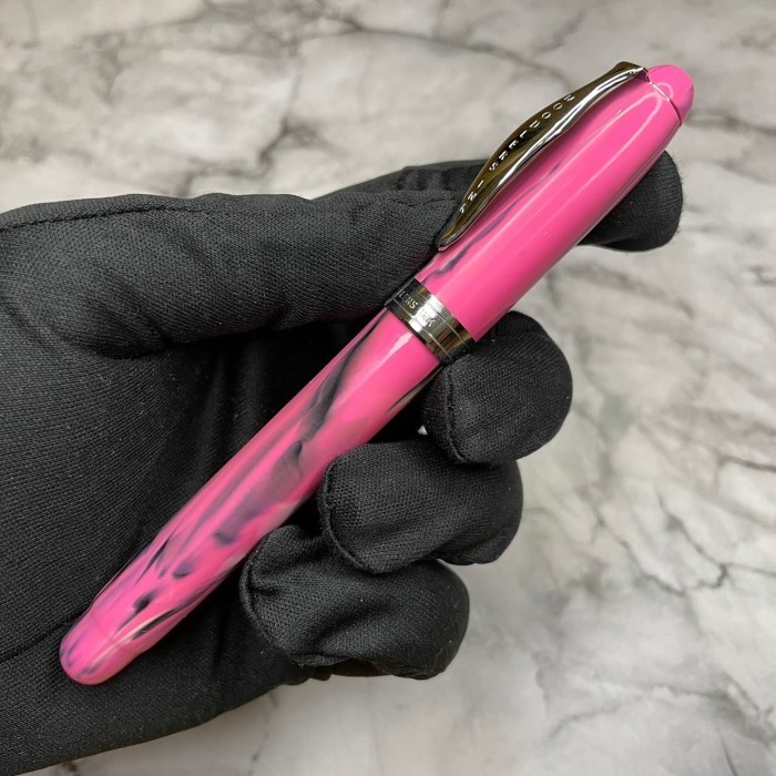 

58FED~ Best Quality NOODLERS Ahab Flex Fountain Pen - PinkTiger