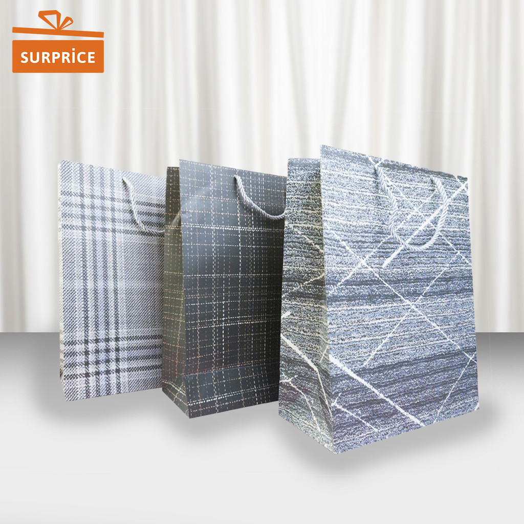 

Surprice Paperbag Abstrak 26x32x10 cm / Paper Bag Corak / Goodie Bag / Tas Kado