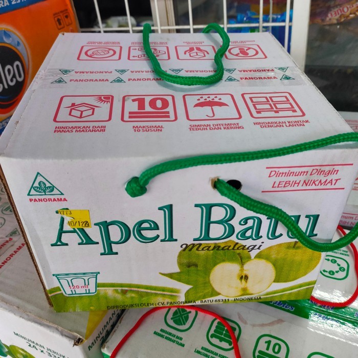 

PANORAMA APEL BATU MANALAGI / minuman SARI APEL khas batu kemasan Oleh oleh