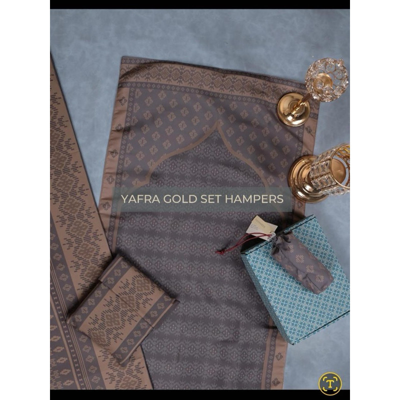

Hampers set sarung dan sajadah dewasa - Kashmeer/ COD lebaran ramadhan