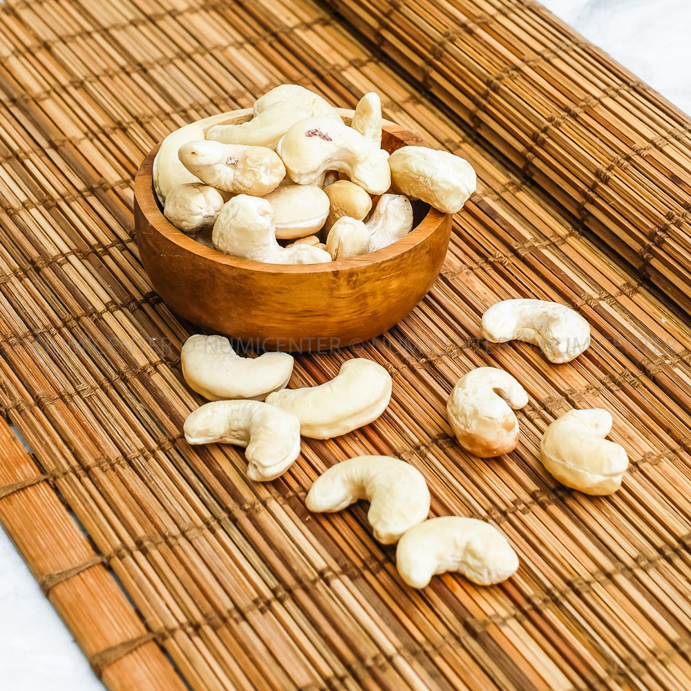 

100G Raw Cashew Nut Kacang - NUMI