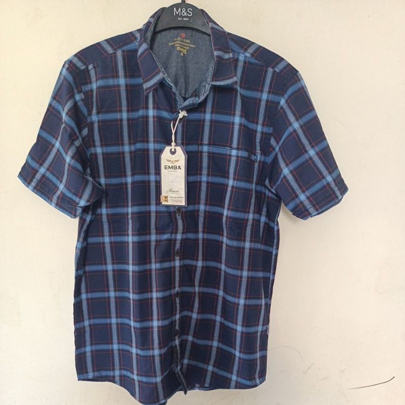 Kemeja emba kotak kotak lengan pendek pria